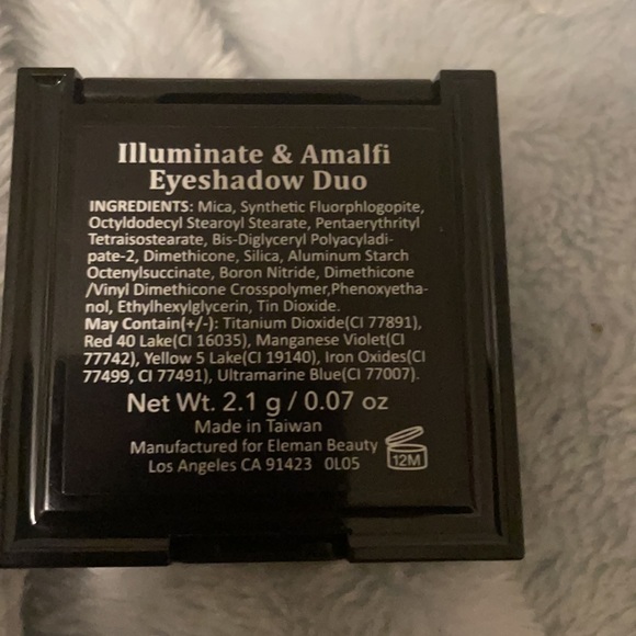 Eyeshadow - Picture 2 of 3